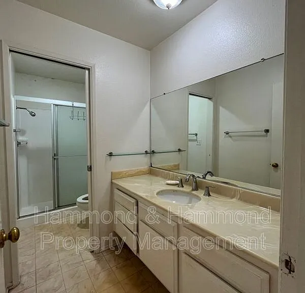 9000 Vanalden Ave #106 — Photo 14