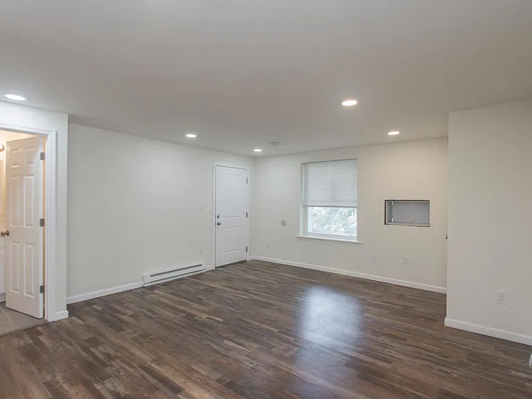 The Oakley — Photo 151