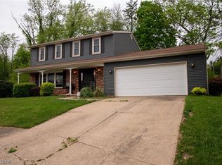 1059 Douglas Dr, Wooster, OH 44691