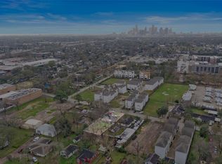 710 Link Rd, Houston, TX 77009