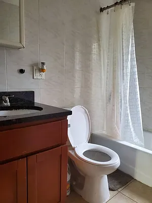 Rented by Concrete Jungle Realty | media 3