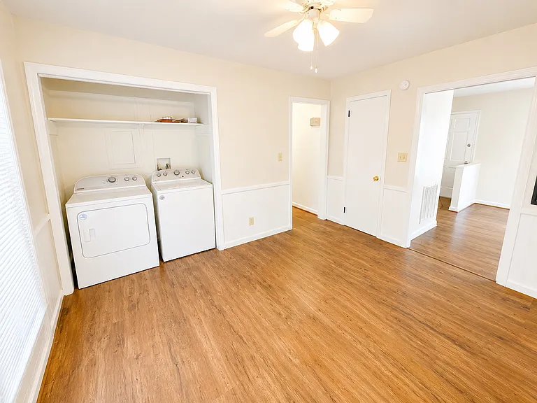 2312 Sierra Dr — Photo 5