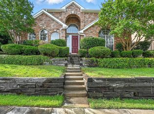 1804 Dew Valley Dr, Carrollton, TX 75010