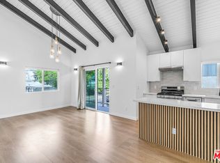 1536 11th St #B, Santa Monica, CA 90401