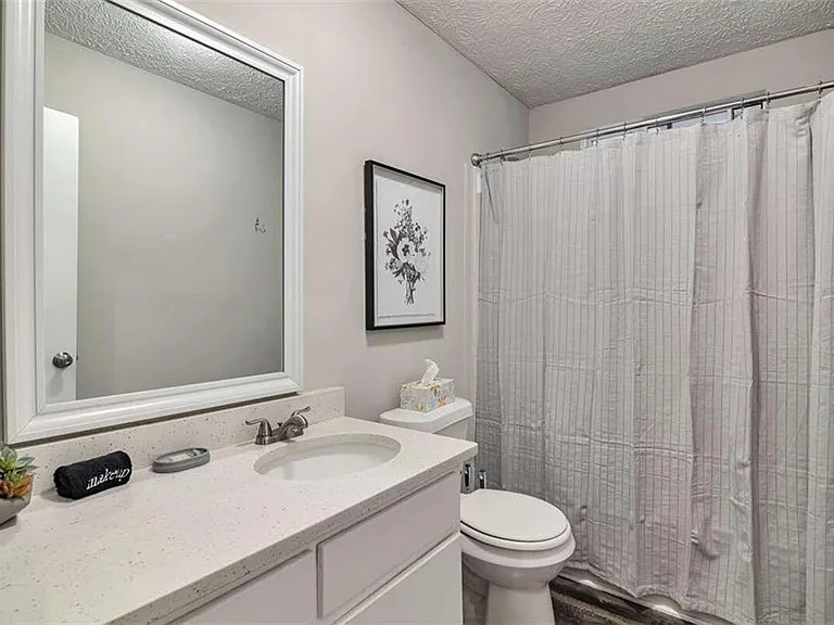 4145 Dustin Dr — Photo 15