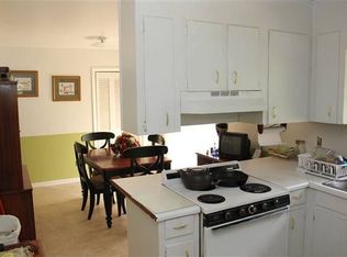 209 Choctaw St, Warner Robins, GA 31088