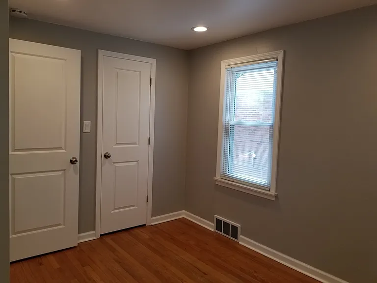 1511 W Farnum Ave — Photo 15