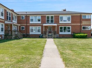 Pinehurst Manor, Roseville, MI 48066