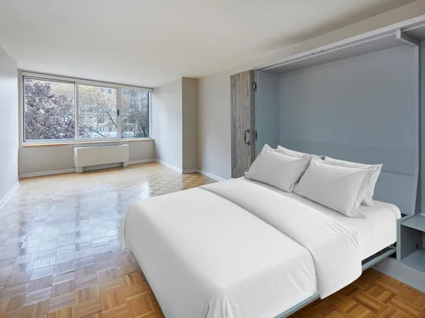 201 West 72nd Street image 3 of 13