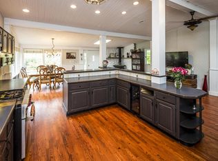 24 Browns Ln, Atlantic Highlands, NJ 07716