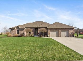 249 Woodland Pl, Pittsboro, IN 46167