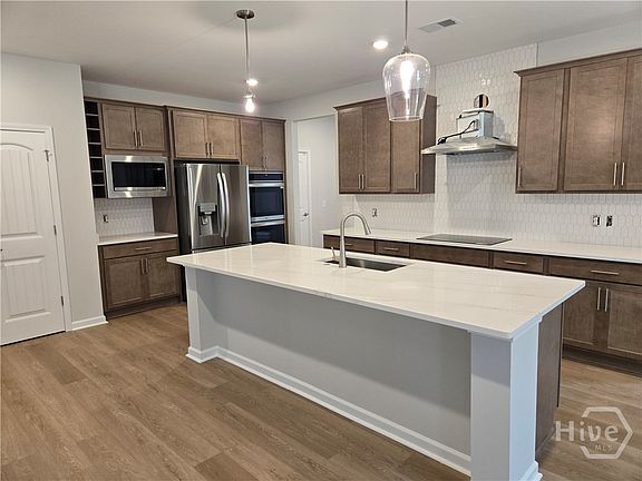 7th image of this home