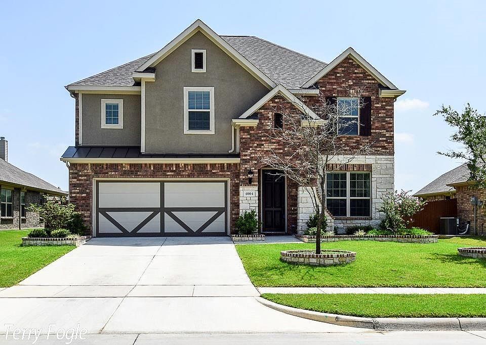 1st image of 4004 Eaton Park Dr