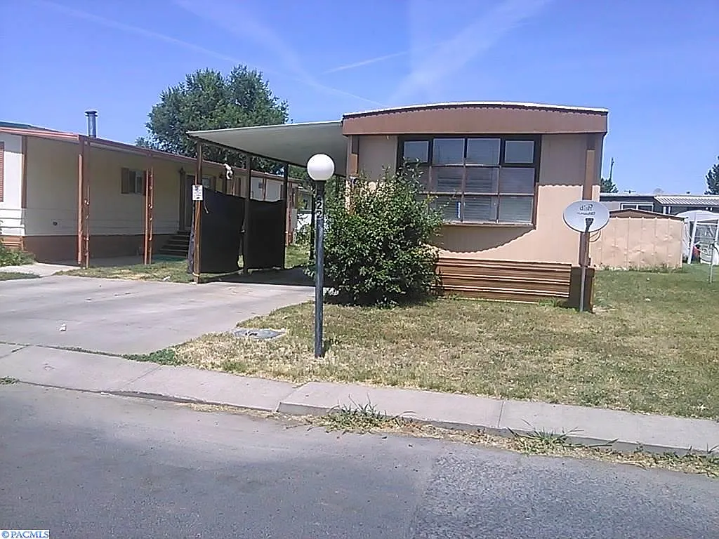 525 Rose St photo 1