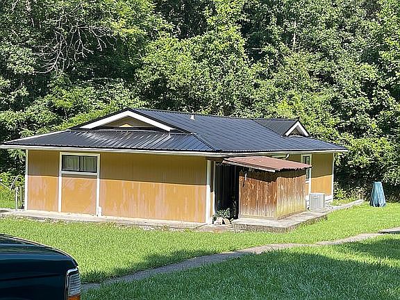 3rd image of 603 Lesley Dr