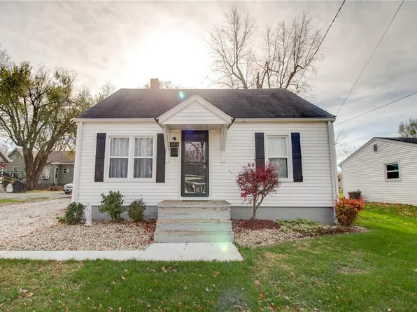 404 Hollow Ave, Jerseyville, IL 62052