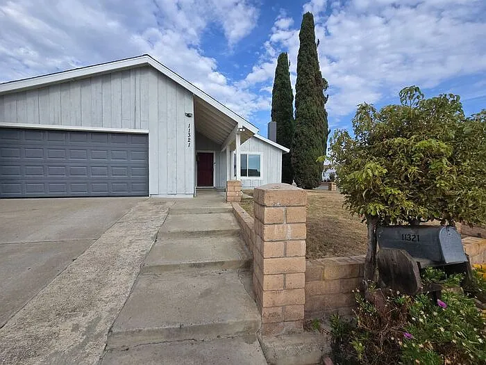 11321 Volans St — Photo 5