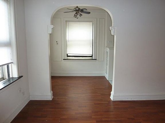 3rd image of 4325 N Dayton St APT 108