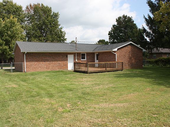large yard, nice deck