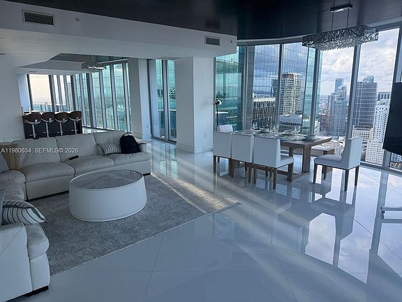 2nd image of 200 Biscayne Boulevard Way APT 4801
