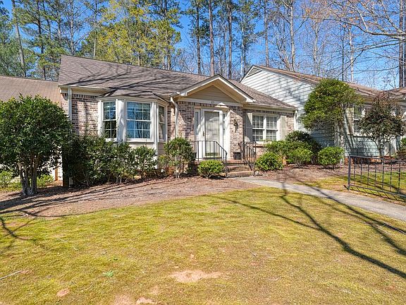 3rd image of 85 Forest Oaks Way
