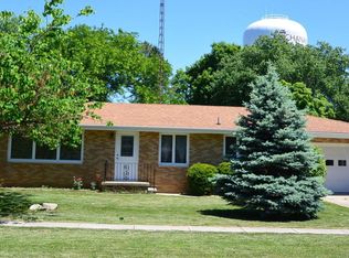 703 Rynearson St, Buchanan, MI 49107