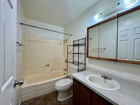 5th image of 345 Bennett St #3