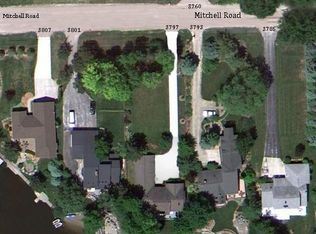 3797 Mitchell Rd, Lapeer, MI 48446