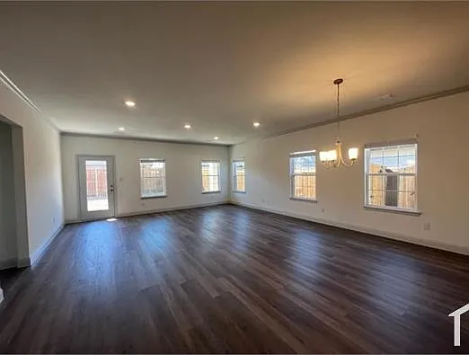366 Waters Ridge Dr — Photo 6