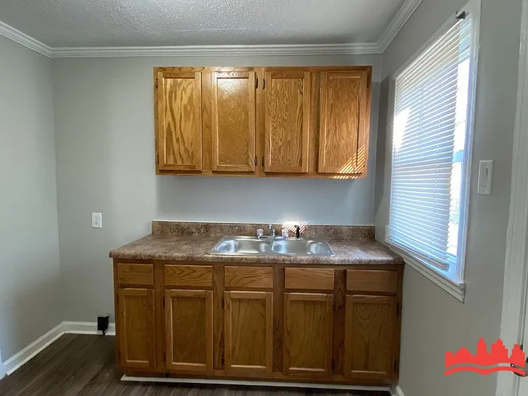 2853 Sage Rd — Photo 5