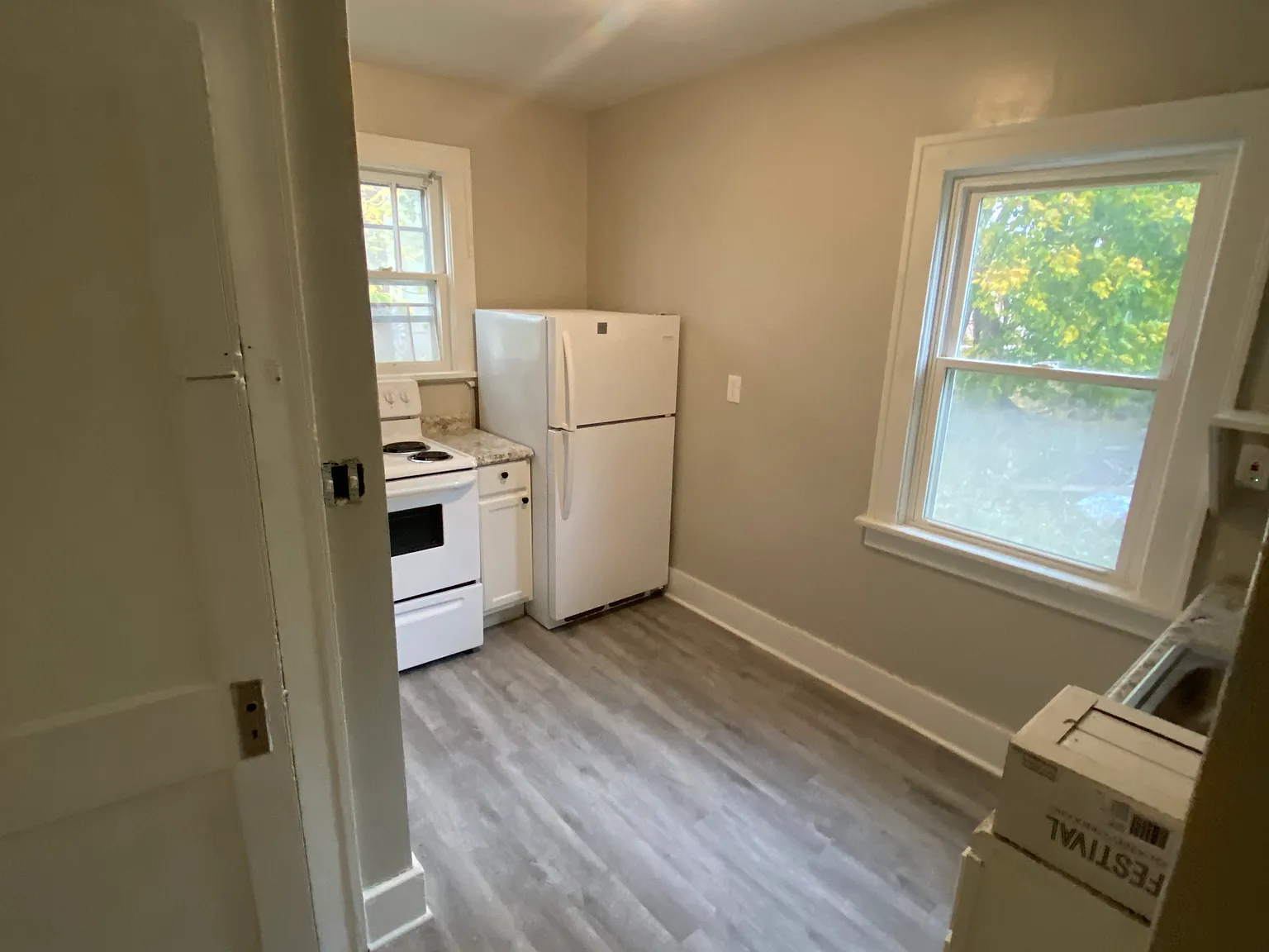 3 bed, 1200 sqft, $1,200 — Photo 3