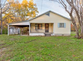 128 Cleveland Rd, Rossville, GA 30741