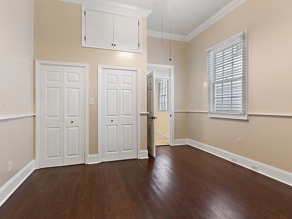 4th image of 826-828 Clouet St #826
