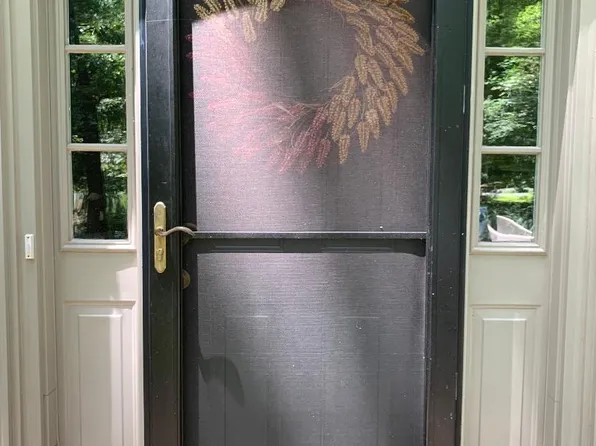 8042 Stillbrooke Rd, Manassas, VA 20112