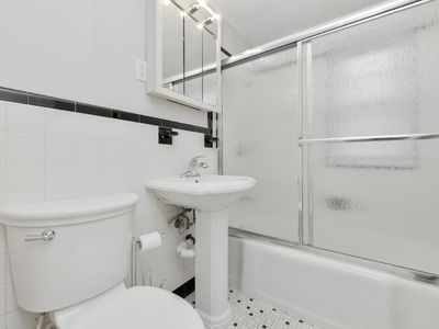 25 Lennon Ct APT 23, South Boston, MA, 02127