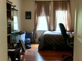 1625 Commonwealth Ave