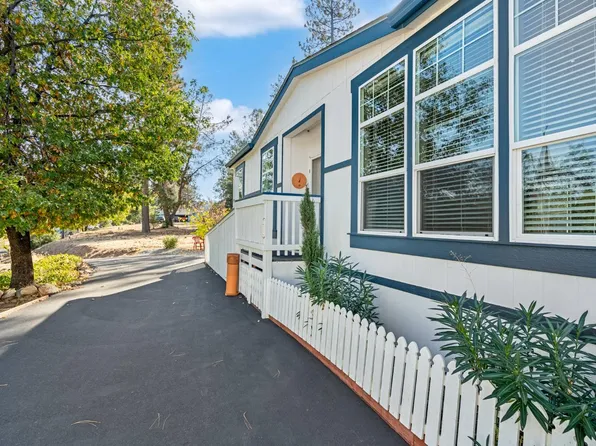 22622 Whispering Pines Dr, Groveland, CA 95321