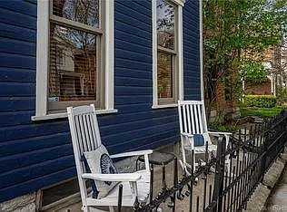 3 bed, 2.5 bath, 2459 sqft, $2,450 — Photo 3