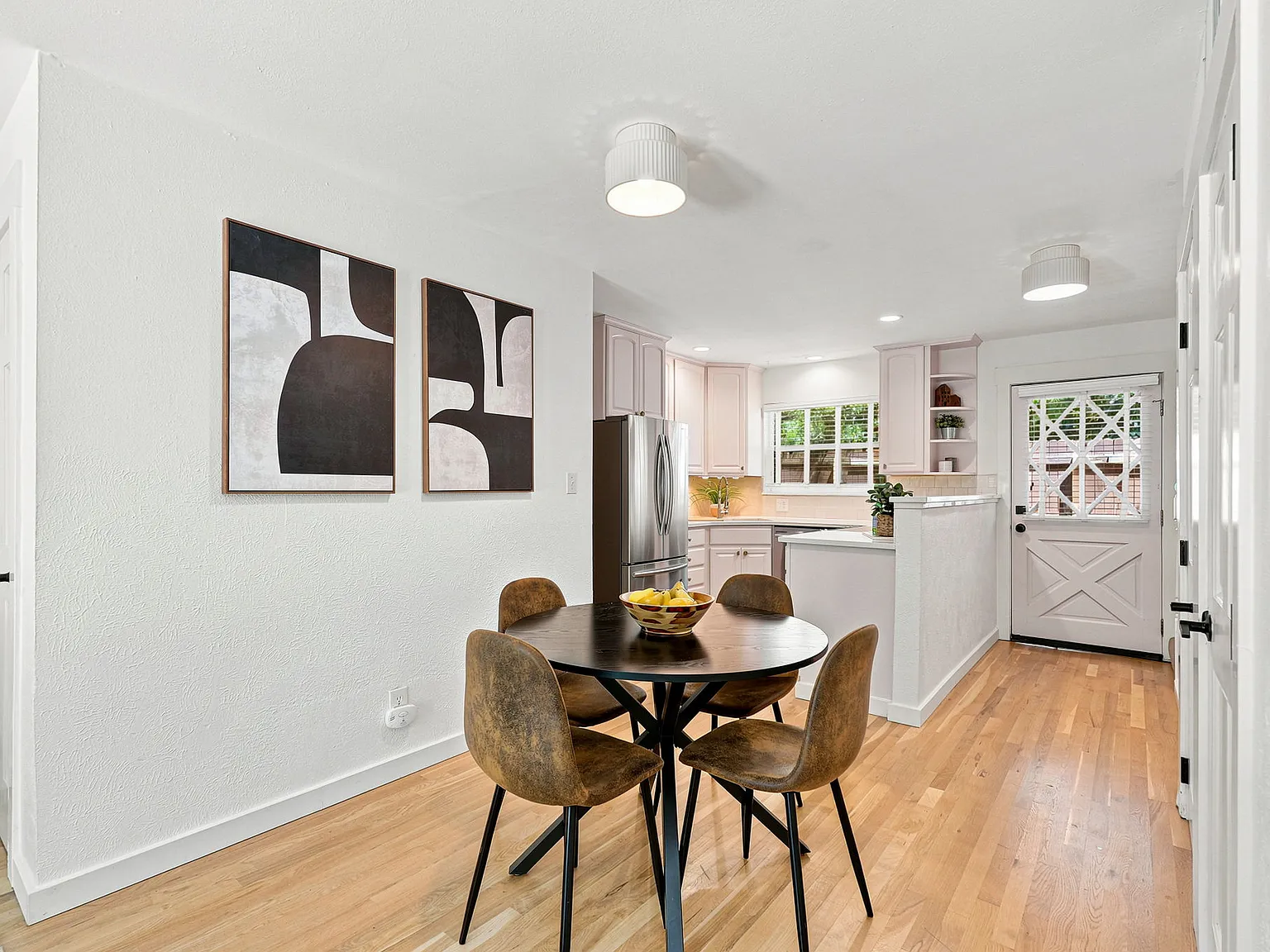 3517 Broadway St — Photo 3