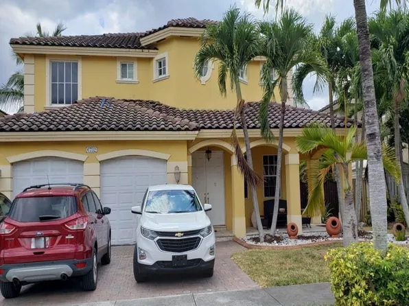 6732 SW 166th Ct, Miami, FL 33193