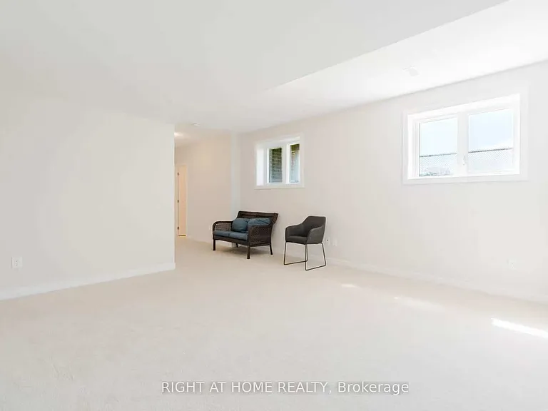 517 Elation Hts — Photo 31