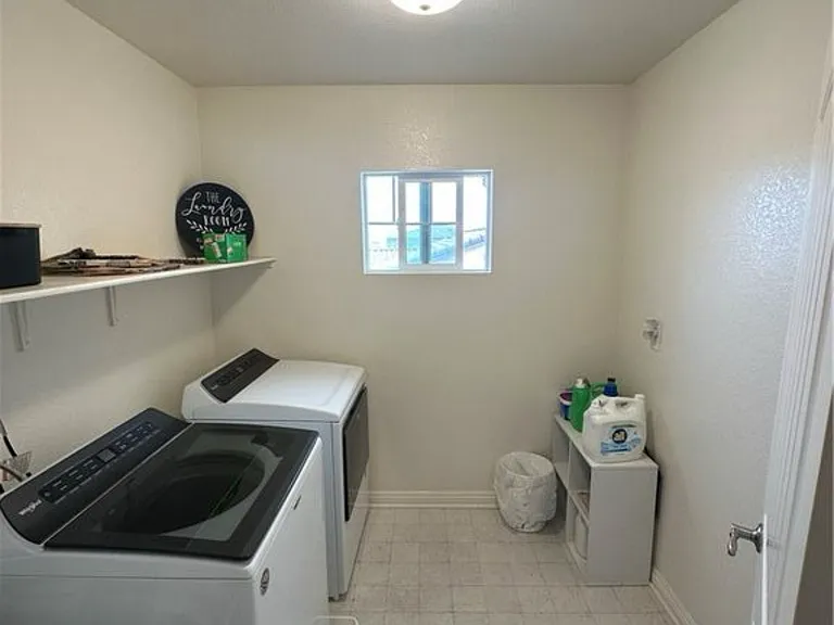 12295 Verano St — Photo 4