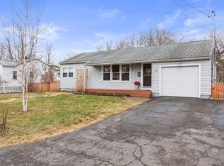 10 Seneca Ave, Essex Junction, VT 05452