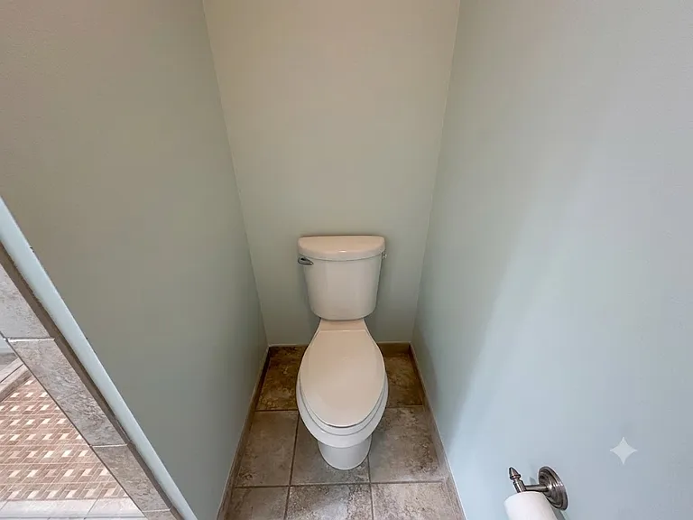 1305 Rowland Dr — Photo 30