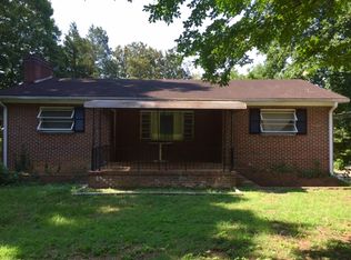 2530 Reynolds Park Rd, Winston Salem, NC 27107