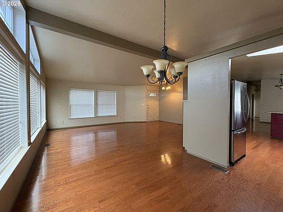 3rd image of 3100 Turner Rd SE