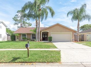 1427 Windmill Pointe Rd, Palm Harbor, FL 34685