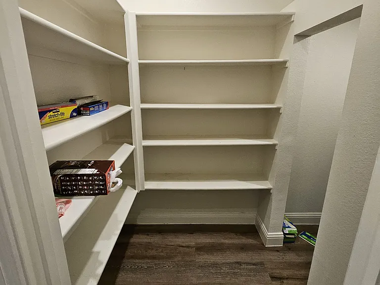 810 Elm Park Dr — Photo 12