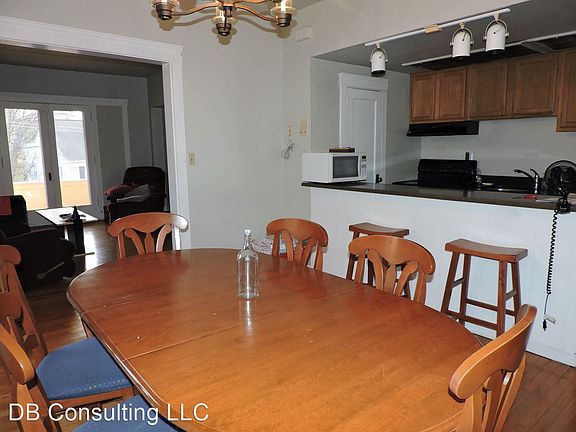 5th image of 128 W Nixon St APT 5