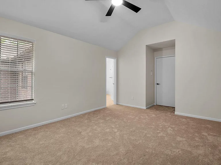 13 E Willowwood Ct — Photo 23